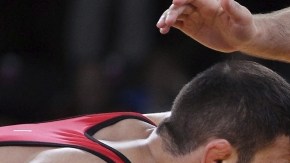 En esta imagen de archivo, el  iraní Komeil Ghasemi (izq.) y Tervel Ivaylov, de EEUU, en su pelea por la medalla de bronce en la Olimpiada Londres 2012.