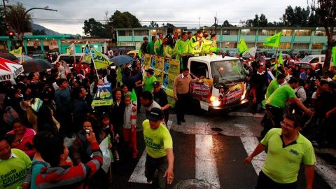 La OEA y la Unasur y OEA observarán votación ecuatoriana en el exterior. Los comicios se realizan este domingo.