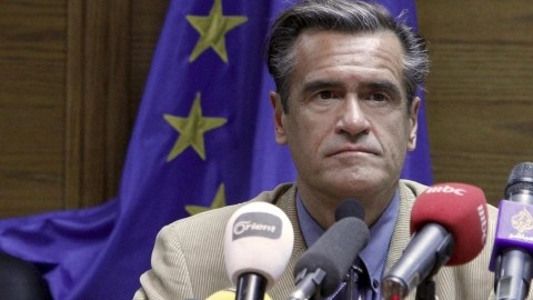 Juan Fernando López  evalúa la situación de  refugiados.