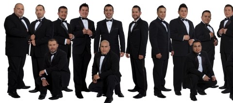 La Original Banda Limón entregó a su público su nuevo disco  'La original y sus boleros de amor'.