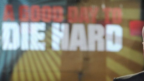 El actor Bruce Willis en el reciente debut de "A Good Day to Die Hard"