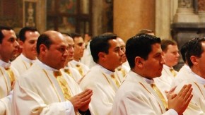 Legionarios de Cristo, en la Basílica de San Juan de Letrán, en Roma.     La deshonrada Legión habría intentado quedarse con fortuna.
