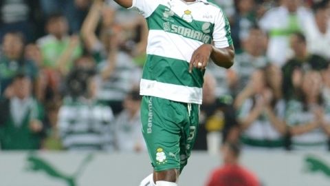Darwin Quintero celebra el gol sobre América.
