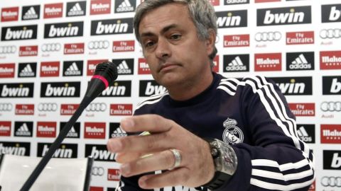 El técnico portugués decidirá el martes el plantel que viajará a Barcelona