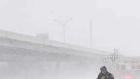En Amarillo, Texas, la Guardia Nacional  respondió ayer a las llamadas de emergencia para ayudar a los automovilistas varados luego de que varias carreteras resultaran intransitables.