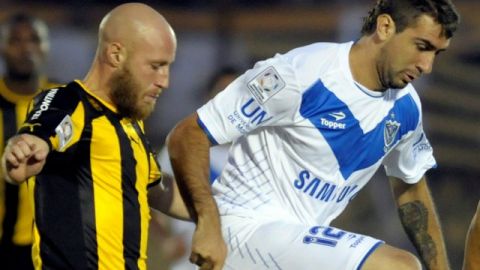 Aficionados causaron destrozos durante el juego entre Peñarol y Vélez Sarsfield