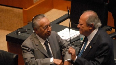 Romero Deschamps ha sido legislador en 5 ocasiones.