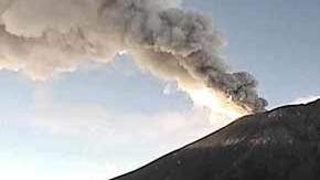 El Cenapred previó caída de ceniza en bajas cantidades en los poblados de Santiago Xalitzintla, San Nicolás de los Ranchos, San Andrés Calpan, Huejotzingo, entre otros.