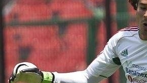 Guillermo Ochoa entre los jugadores convocados para el Tri.