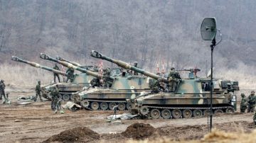 Soldados surcoreanos están atentos a cualquier   ejercicio militar      a gran escala de Corea del Norte.
