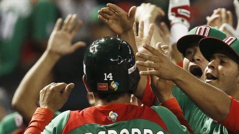 México se impuso 5-2 a Estados Unidos, en el Clásico Mundial de Beisbol
