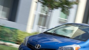 El nuevo Yaris tiene un aspecto más ancho y de mayor presencia