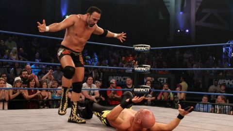 El Chavo Guerrero tiene la escuela de tres generaciones, jamás ha utilizado una máscara y reconoce que se necesita tener buen