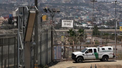 Un quebrantado e hipócrita sistema migratorio protegió a los empleadores y se hizo de la vista larga en la frontera, facilitando el ingreso de inmigrantes.