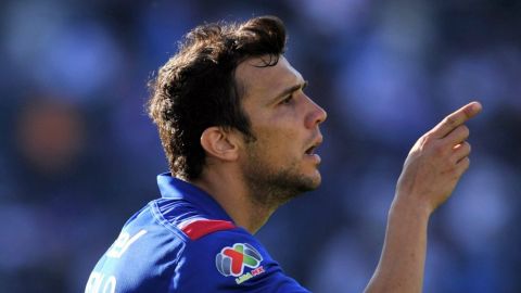 Ni los goles de Nicolás Bertolo han podido sacar a Cruz Azul del bache en el que se encuentra.