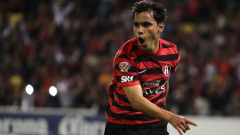Omar Bravo vuelve al Tri después de cuatro años gracias al llamado del 'Chepo' de la Torre.