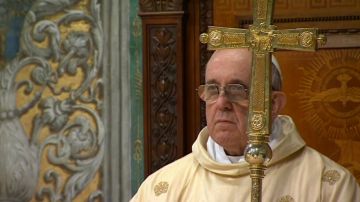 El papa Francisco improvisó su homilía y ahí llamó a profesar el catolicismo con la cruz.