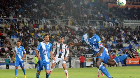 El Pachuca de Gabriel Caballero le saca el triunfo a Puebla en el estadio Huracán.