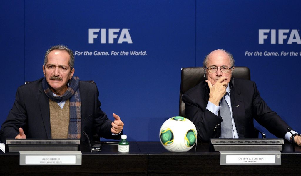 Sorteo de Brasil 2014 será el 6 diciembre en Salvador de Bahía. En la foto, Joseph Blatter y el ministro de Deportes de Brasil, Aldo Rebelo.