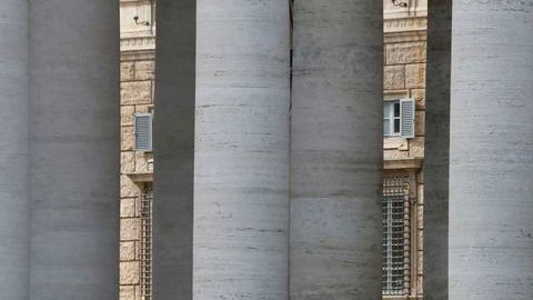 Miles de fieles se dieron cita en el Vaticano para escuchar al Papa Francisco, quien inicia su pontificado retomando el mensaje central del Jesucristo, basado en el amor.