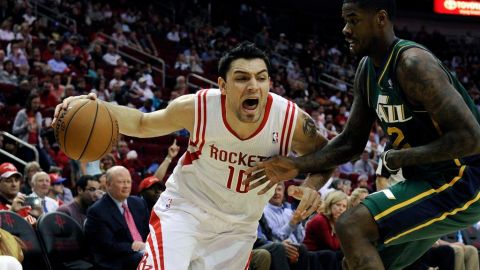Jeremy Lin y Carlos Delfino aportaron para el triunfo de los Rockets sobre el Jazz.