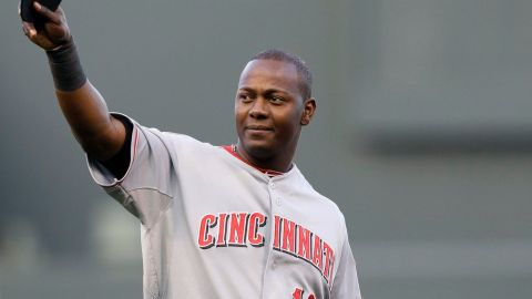 Tras mucho pensarlo, el colombiano Edgar Rentería, por fin se retira del profesionalismo.