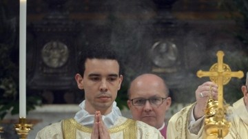 La "misa en la cena del señor" tendrá lugar en esa institución a partir de las 17:30 horas locales (16:30 GMT).