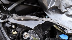 El incidente se reportó ayer en la mañana cuando el vehículo en el que se encontraban colisionó contra un camión cerca de Sycamore, en Peace Road.