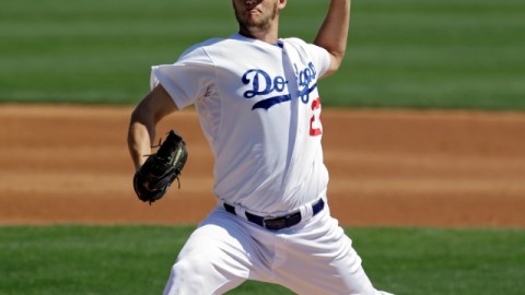 Kershaw  realiza ayer su primer envío.