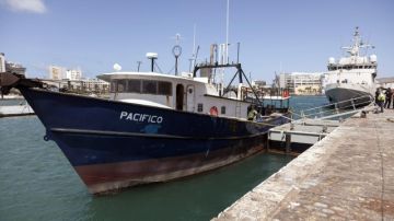 El barco interceptado a unas 700 millas al sureste de Cabo Verde,  con casi dos toneladas de cocaína, según la Policía española .
