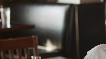 El excirujano general Richard Carmona formará parte del directorio de NJOY Inc., principal fabricante de cigarrillos electrónicos.