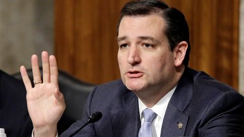 Cruz se quejó de que la conducta de Obama sobre inmigración le hace creer que "lo que quiere es un asunto político en vez de que se apruebe un proyecto de ley".