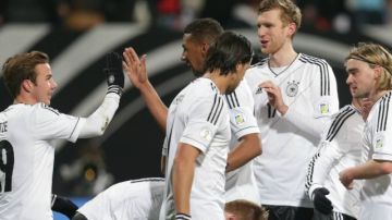 Alemania mantiene buen paso rumbo al Mundial, tras vencer 4-1 a Kazajstán