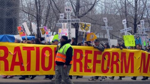 Representantes de organizaciones latinas afirmaron que 2013 "será el año de la reforma" y ésta deberá incluir "principios no negociables" como una vía hacia la legalización y ciudadanía de indocumentados.
