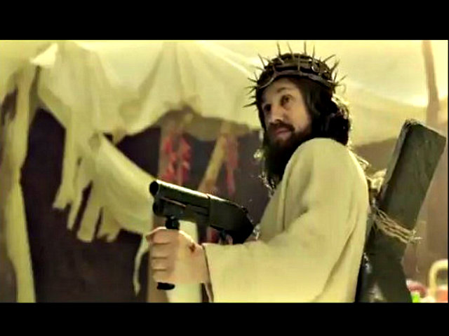 Actor interpretando al Jesucristo vengativo de la supuesta película de Quentin Tarantino.