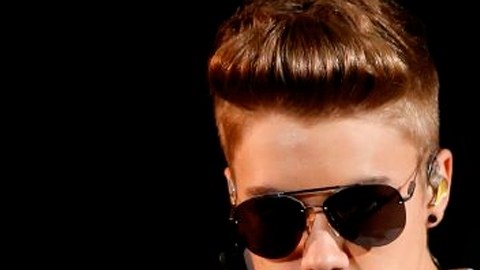 Justin Bieber en el concierto en Munich, Alemania, parte de su gira "I Believe Tour ".