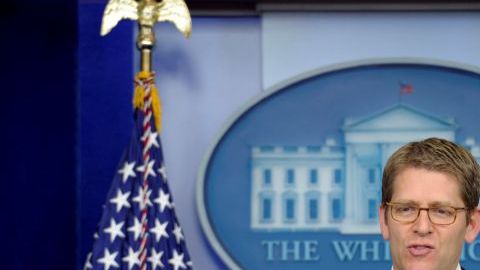 Carney dijo que el trabajo de los senadores refleja los principios del presidente Barack Obama para modificar la ley de inmigración.