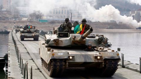 Las fuerzas armadas de Corea del Sur se han mantenido realizando ejercicios para garantizar una fuerte respuesta ante un ataque de Corea del Norte.