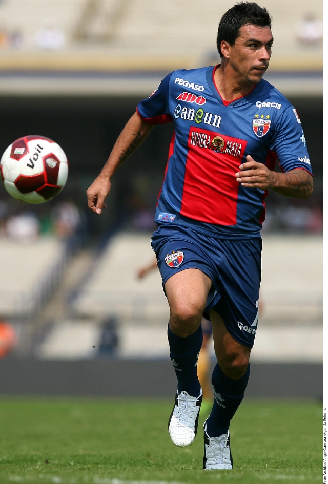 Esteban Paredes buscará la final para Potros.
