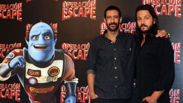 Ambos participan en el doblaje de la película animada "Operación Escape".