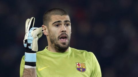 Al portero del Barcelona, Víctor Valdés, le gustaría jugar en la Premier League