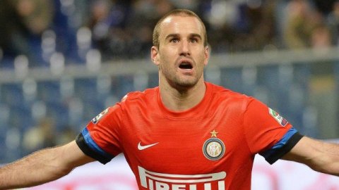 La lesión del atacante argentino Rodrigo Palacio resultó ser más grave