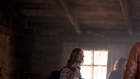 Shiloh Fernández en una escena de 'Evil Dead', que se estrena hoy.