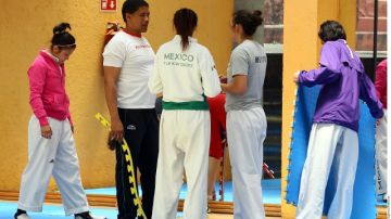 El equipo mexicano de taekwondo tenía una semana practicando. Se espera que vuelvan a México este fin de semana.