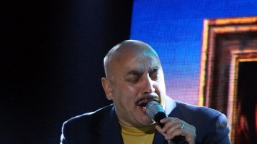 Lupillo dijo a los medios que su familia no es perfecta, pero así se quieren.