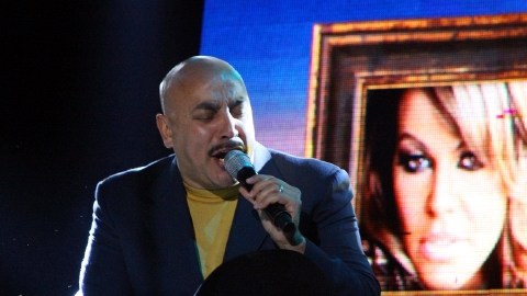 Lupillo dijo a los medios que su familia no es perfecta, pero así se quieren.