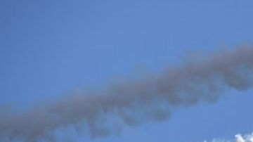 Un piloto participa con su avioneta en el Show Aéreo del Caribe.