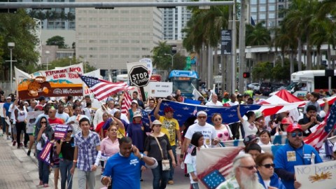 La presión por una reforma migratoria empieza a crecer por todos el país. Este fin de semana hubo numerosas marchas.