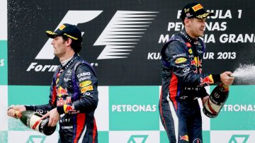 El Gran Premio de China tendrá sus prinicpales batallas entre coequiperos. En la foto, los "gallitos de pelea" de Red Bull.