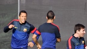 Lio Messi (izquierda) no se encuentra del todo recuperado, pero el equipo blaugrana, más que nunca, hoy necesita de su talento.